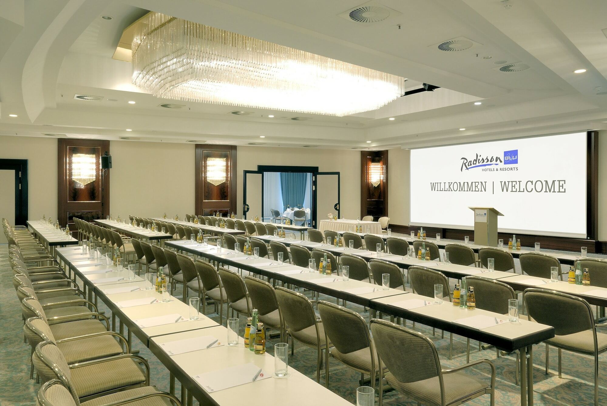 Radisson Blu Hotel Cottbus Exterior photo