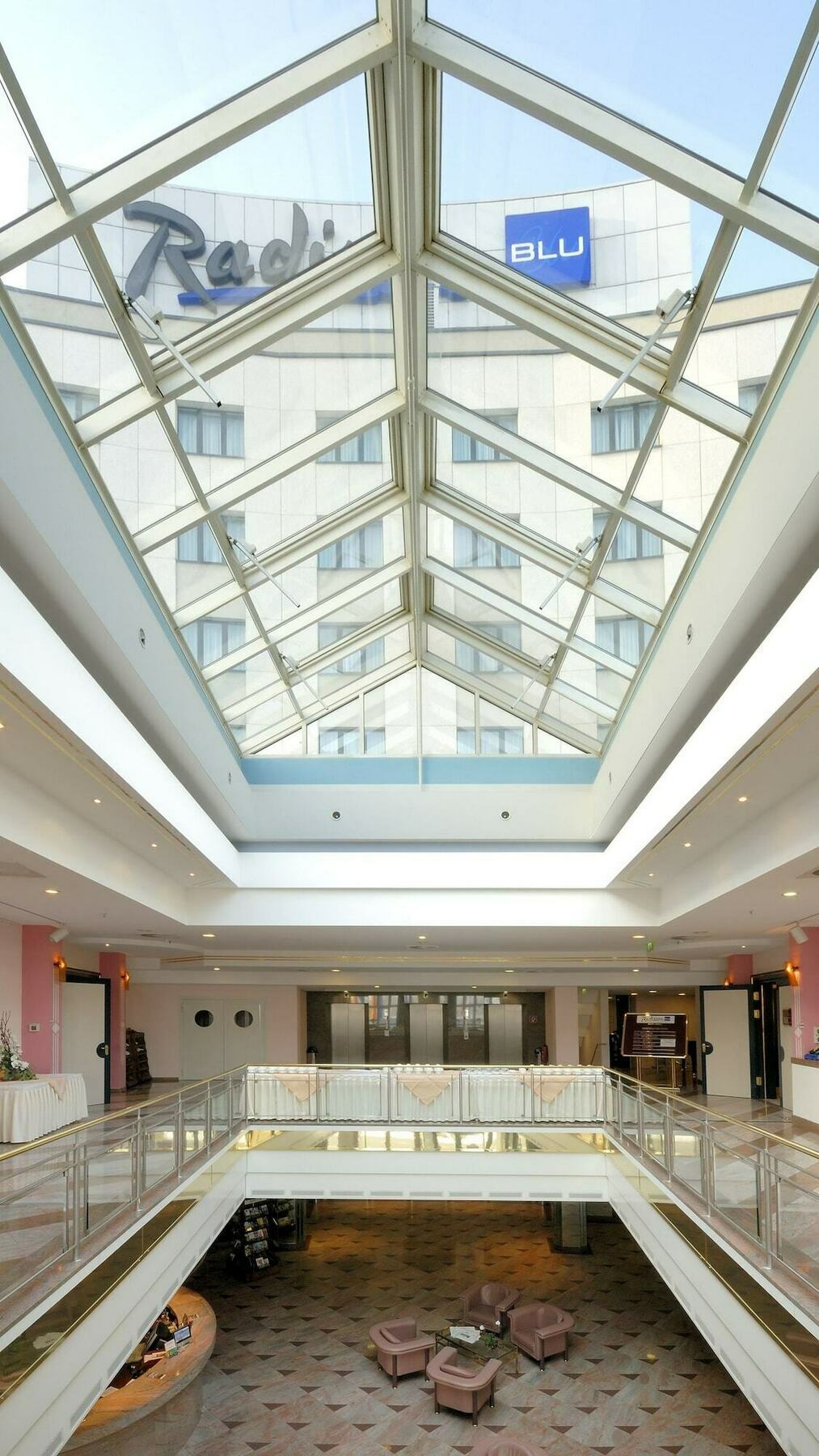 Radisson Blu Hotel Cottbus Exterior photo